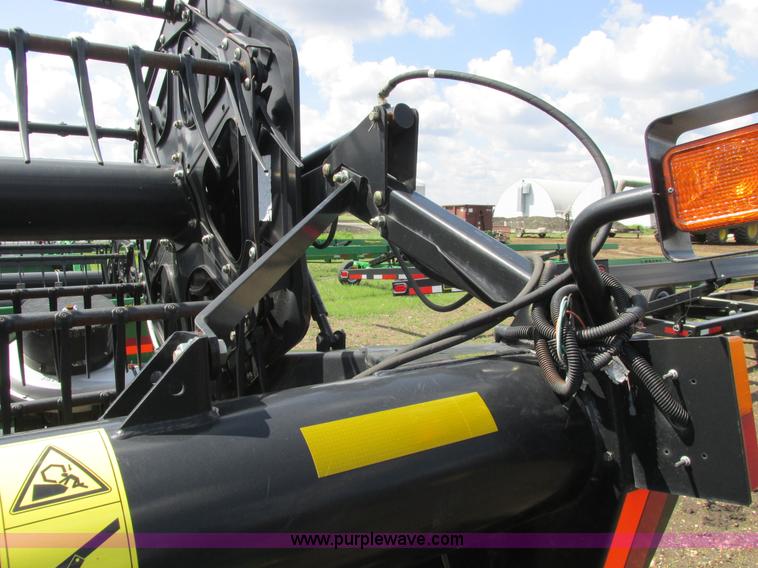 image for item A8718 2003 Mac Don 972 Harvest Header draper head