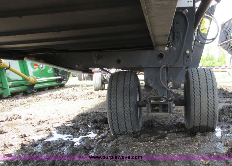 image for item A8718 2003 Mac Don 972 Harvest Header draper head