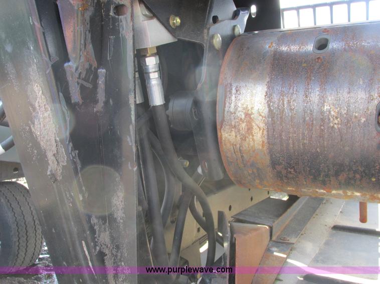 image for item A8718 2003 Mac Don 972 Harvest Header draper head