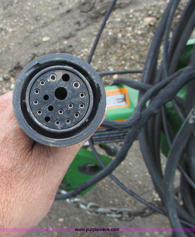 image for item A8719 2012 John Deere DB66 planter