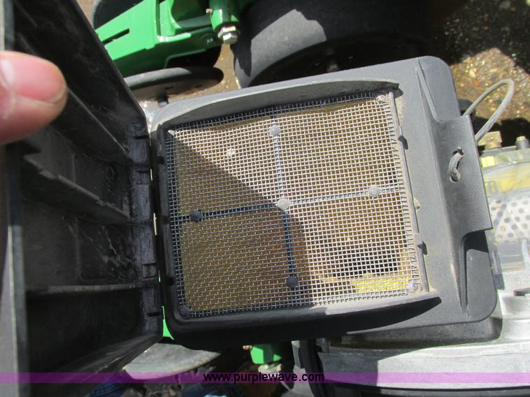 image for item A8719 2012 John Deere DB66 planter