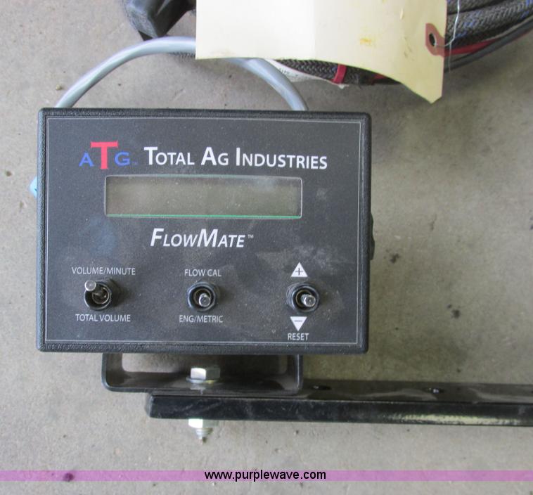 image for item A8719 2012 John Deere DB66 planter