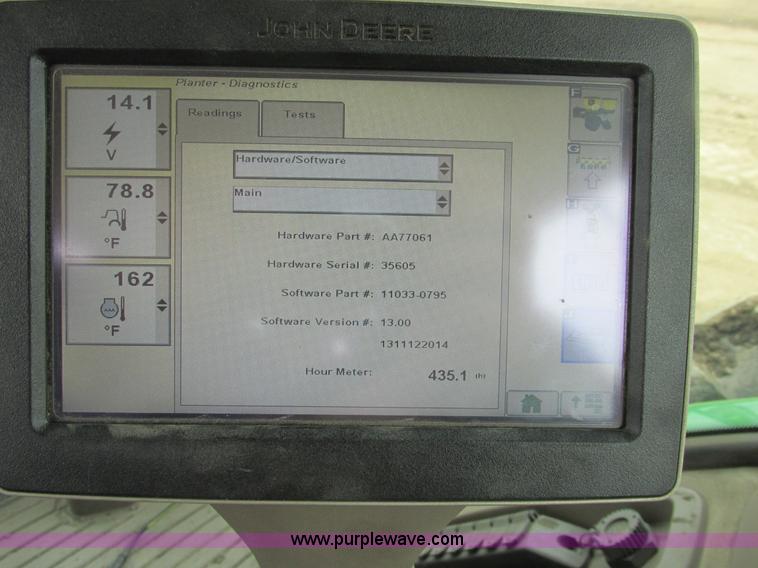 image for item A8719 2012 John Deere DB66 planter