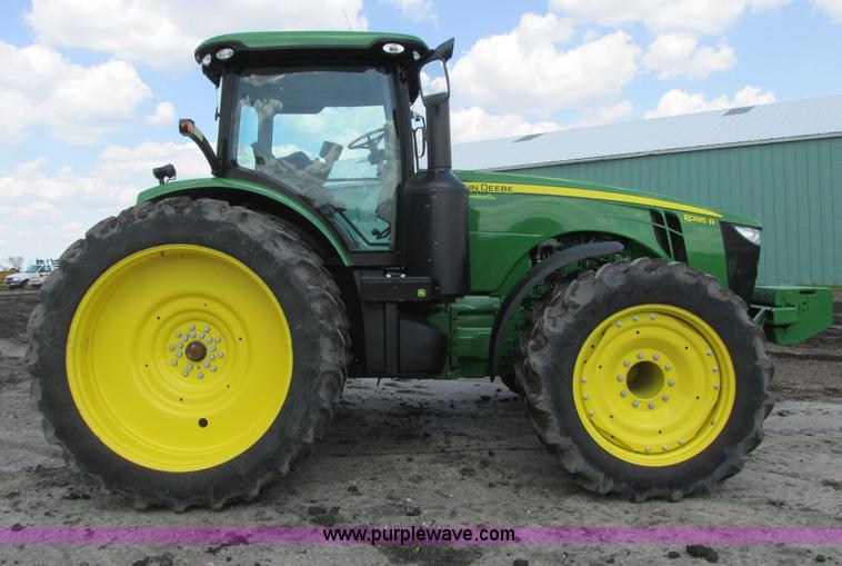 image for item A8721 2012 John Deere 8285R MFWD tractor