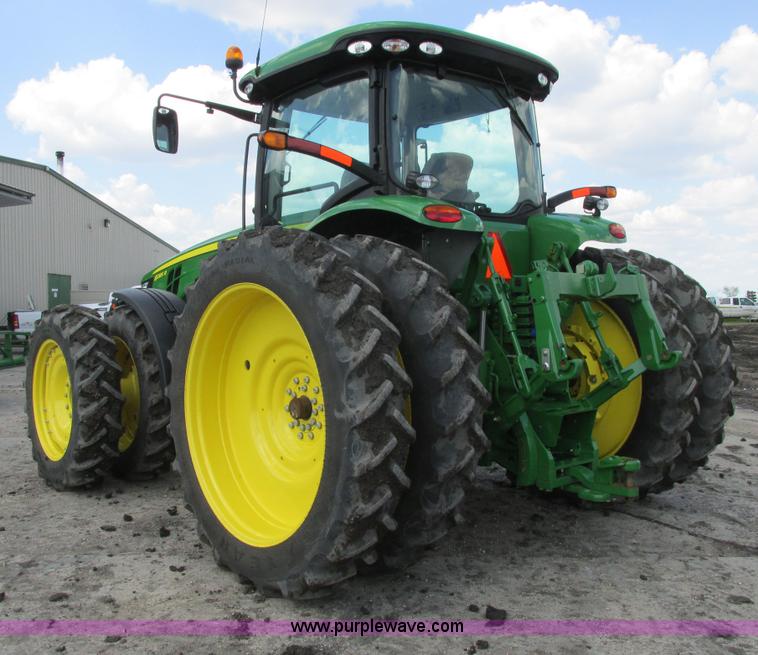 image for item A8721 2012 John Deere 8285R MFWD tractor