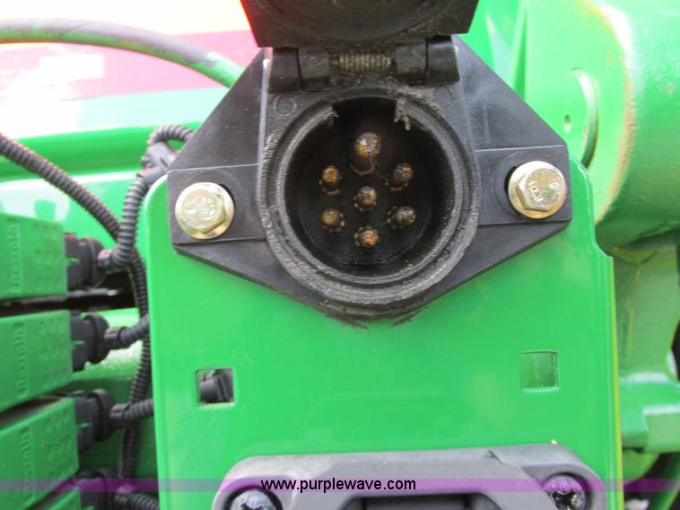 image for item A8721 2012 John Deere 8285R MFWD tractor