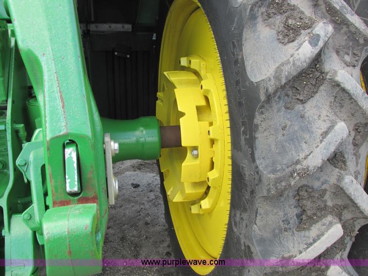 image for item A8721 2012 John Deere 8285R MFWD tractor