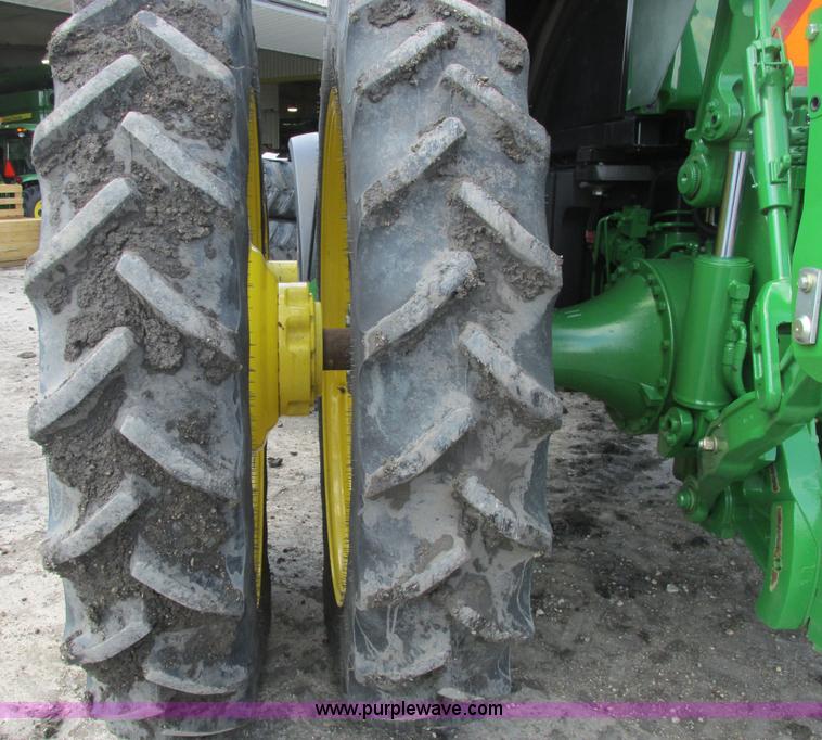 image for item A8721 2012 John Deere 8285R MFWD tractor