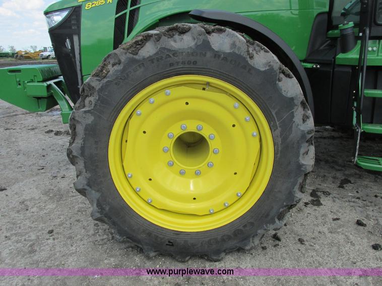 image for item A8721 2012 John Deere 8285R MFWD tractor