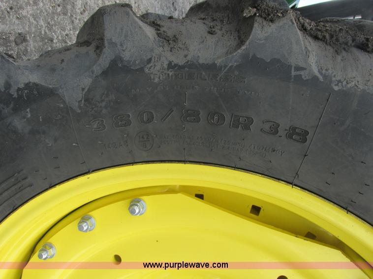 image for item A8721 2012 John Deere 8285R MFWD tractor