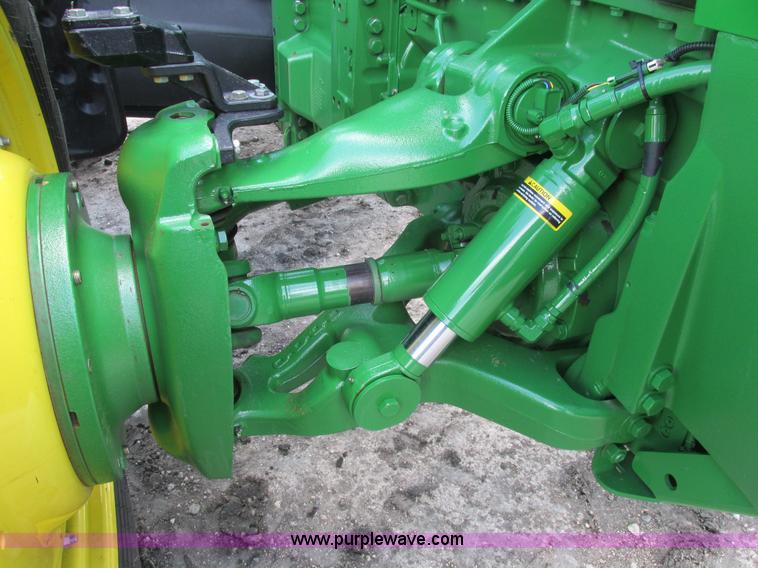 image for item A8721 2012 John Deere 8285R MFWD tractor