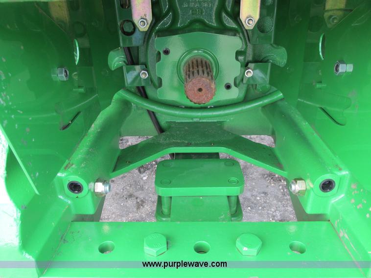 image for item A8721 2012 John Deere 8285R MFWD tractor