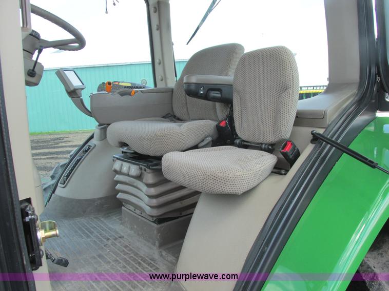 image for item A8721 2012 John Deere 8285R MFWD tractor