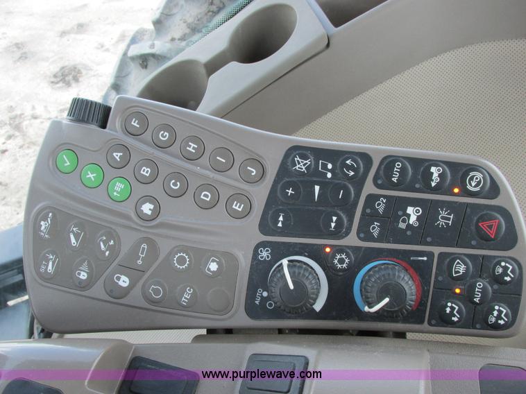 image for item A8721 2012 John Deere 8285R MFWD tractor