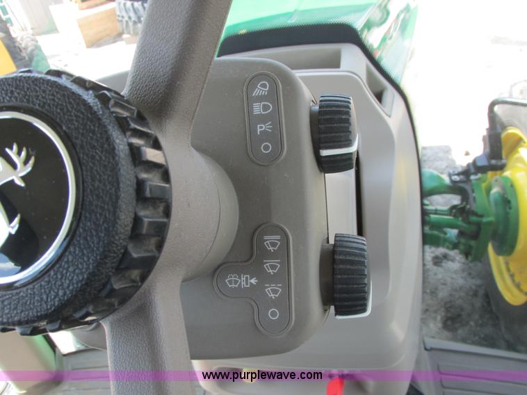 image for item A8721 2012 John Deere 8285R MFWD tractor