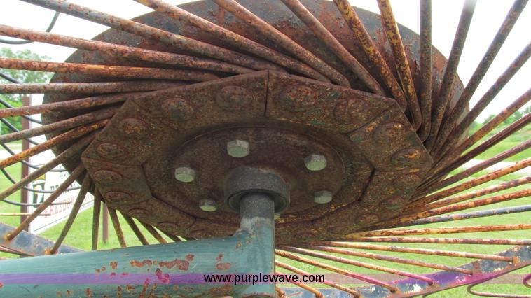 image for item AC9906 Kelderman 10 wheel hay rake