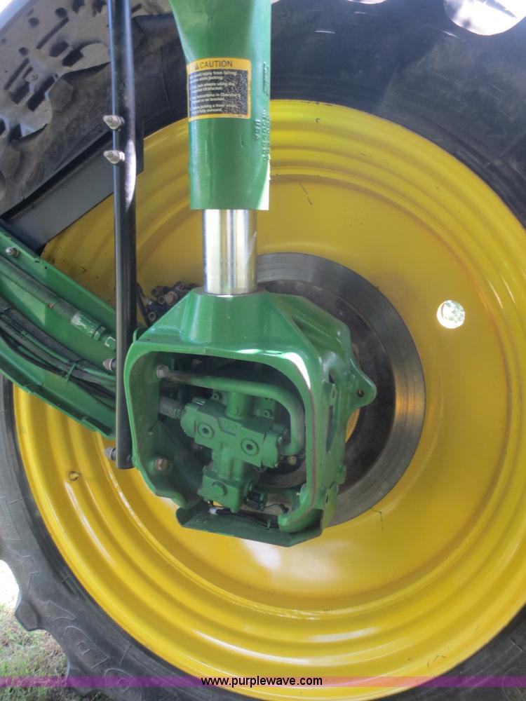 image for item D2071 2008 John Deere 4830 self-propelled sprayer