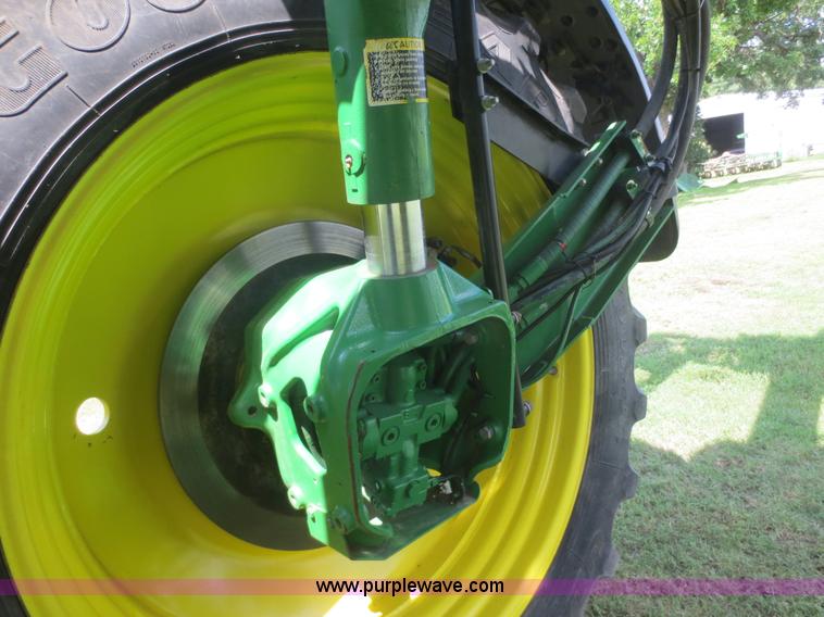 image for item D2071 2008 John Deere 4830 self-propelled sprayer