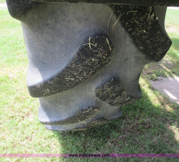 image for item D2071 2008 John Deere 4830 self-propelled sprayer