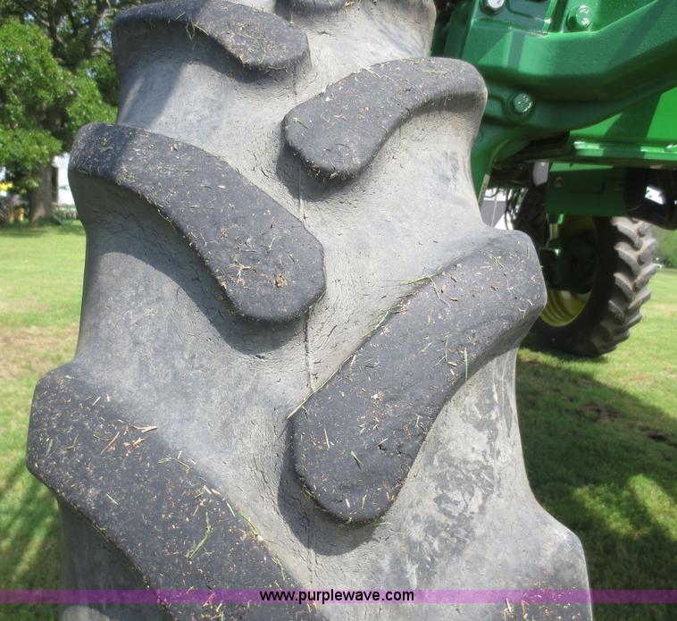 image for item D2071 2008 John Deere 4830 self-propelled sprayer