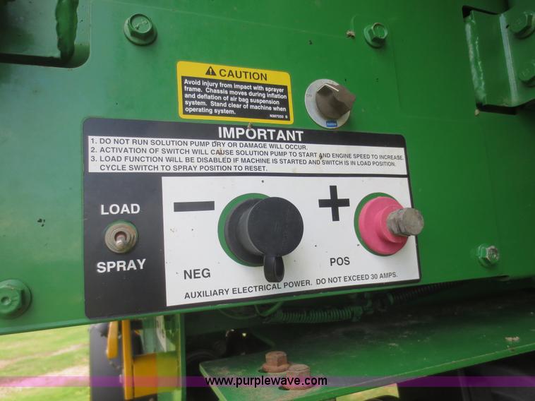 image for item D2071 2008 John Deere 4830 self-propelled sprayer