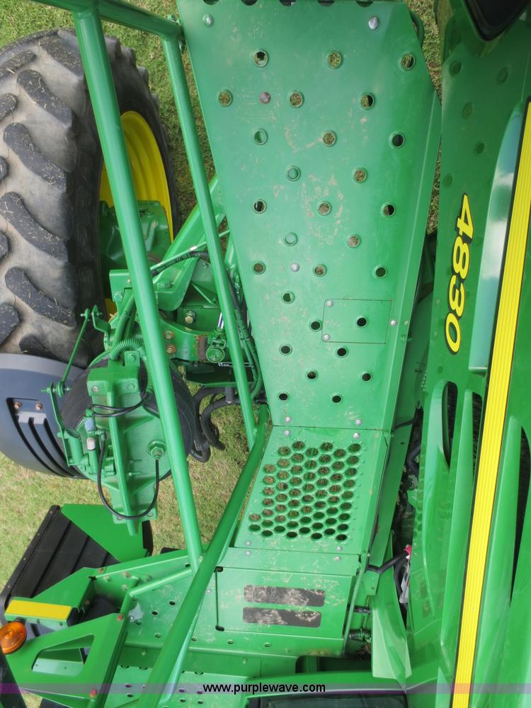 image for item D2071 2008 John Deere 4830 self-propelled sprayer
