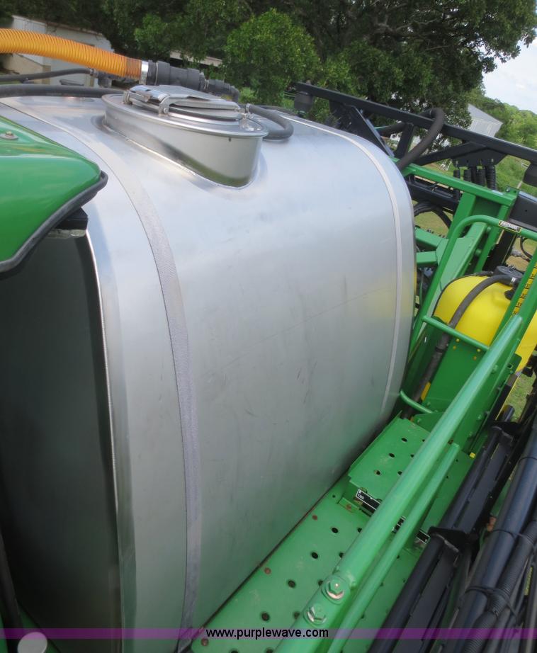 image for item D2071 2008 John Deere 4830 self-propelled sprayer
