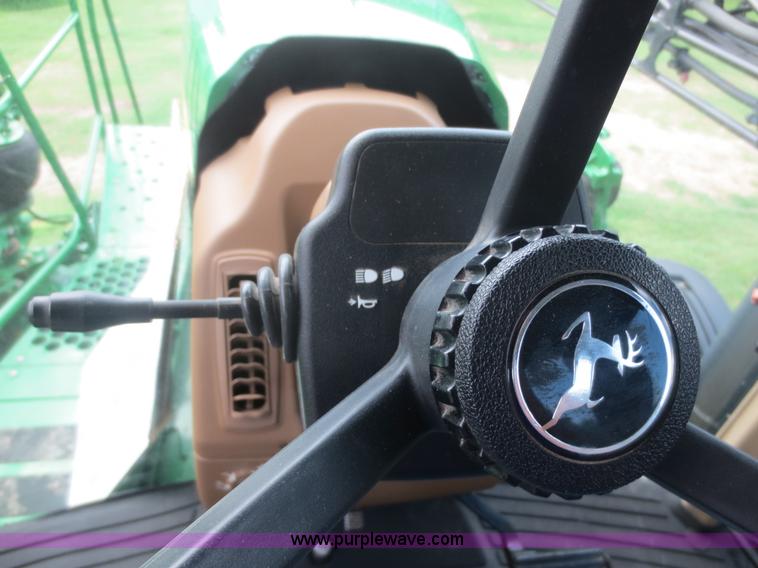 image for item D2071 2008 John Deere 4830 self-propelled sprayer