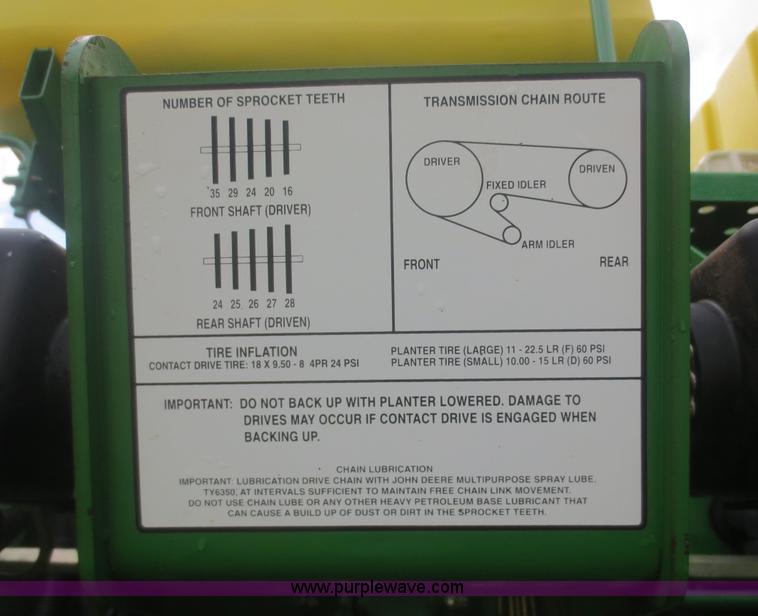 image for item D2072 2006 John Deere 1790 16/32 split row planter