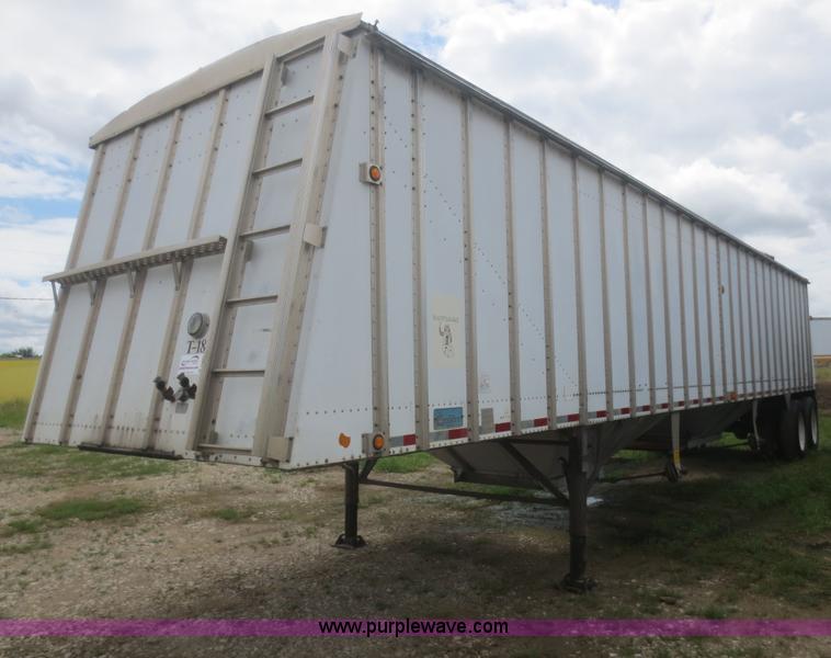 image for item D2084 1995 Merritt grain trailer
