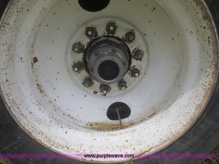 image for item D2084 1995 Merritt grain trailer