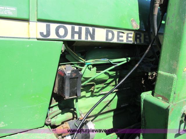 image for item D3987 John Deere 2940 MFWD tractor