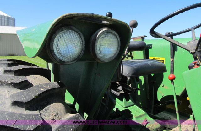 image for item D3987 John Deere 2940 MFWD tractor