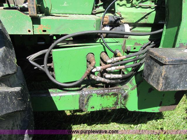 image for item D3987 John Deere 2940 MFWD tractor