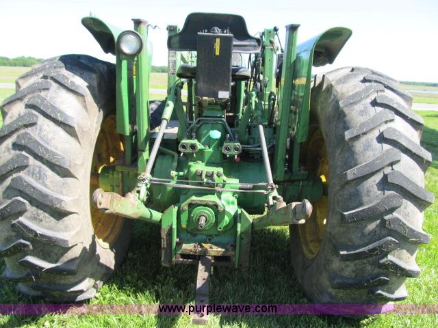 image for item D3987 John Deere 2940 MFWD tractor