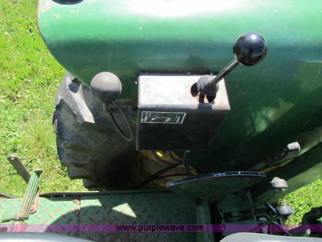 image for item D3987 John Deere 2940 MFWD tractor