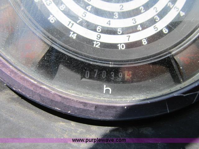 image for item D3987 John Deere 2940 MFWD tractor