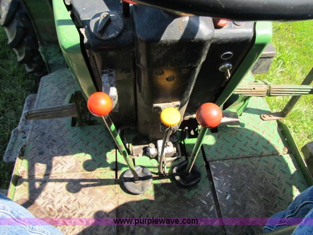image for item D3987 John Deere 2940 MFWD tractor