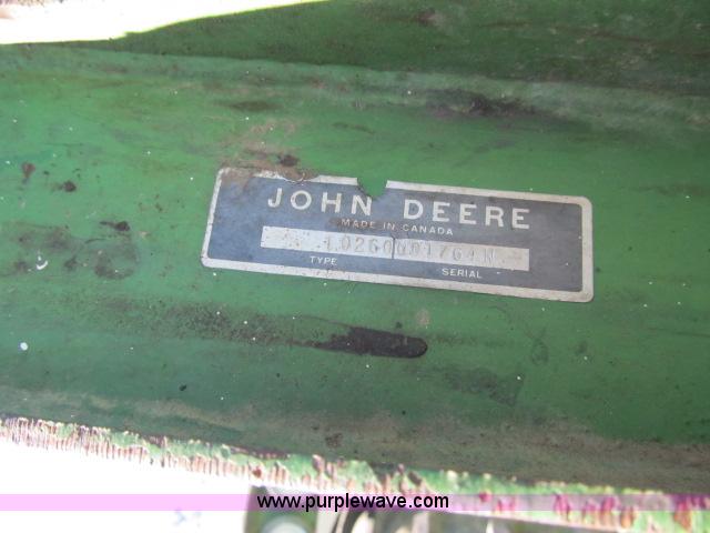 image for item D3987 John Deere 2940 MFWD tractor