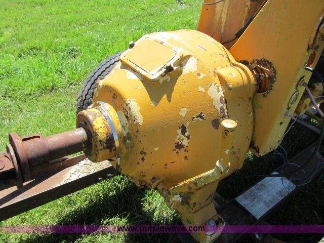 image for item D3992 Minneapolis Moline generator