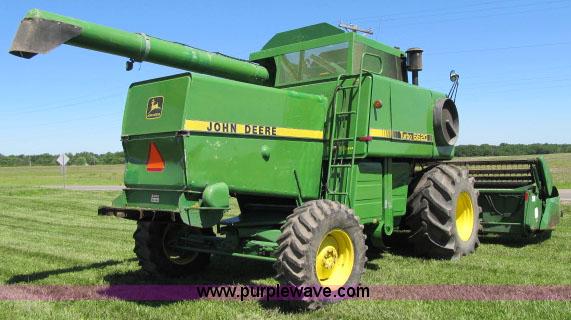 image for item F4903 1981 John Deere 6620 Turbo RWA combine
