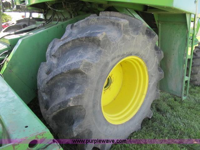 image for item F4903 1981 John Deere 6620 Turbo RWA combine