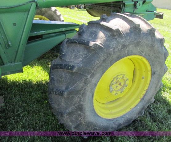 image for item F4903 1981 John Deere 6620 Turbo RWA combine