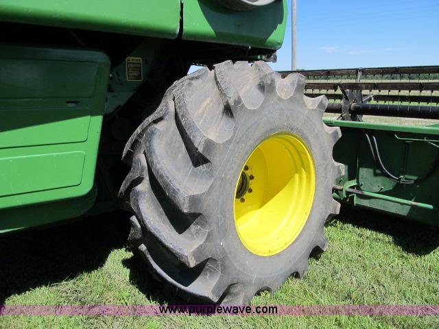 image for item F4903 1981 John Deere 6620 Turbo RWA combine