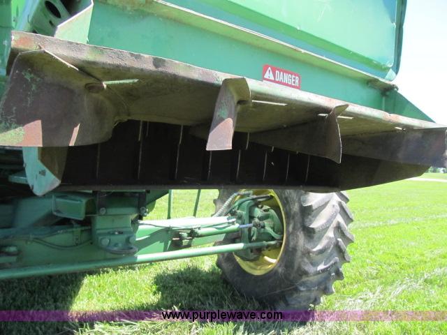 image for item F4903 1981 John Deere 6620 Turbo RWA combine