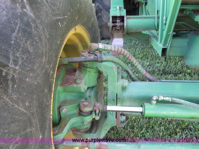 image for item F4903 1981 John Deere 6620 Turbo RWA combine