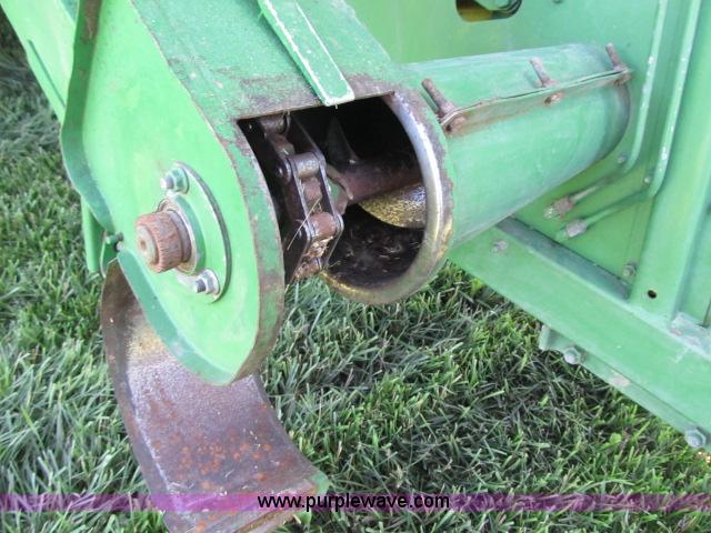 image for item F4903 1981 John Deere 6620 Turbo RWA combine