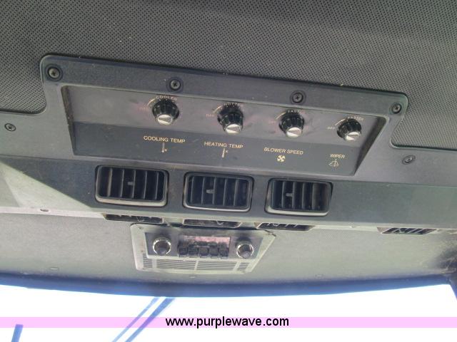 image for item F4903 1981 John Deere 6620 Turbo RWA combine