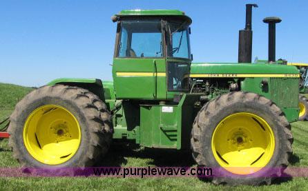 image for item F4904 John Deere 8430 4WD tractor