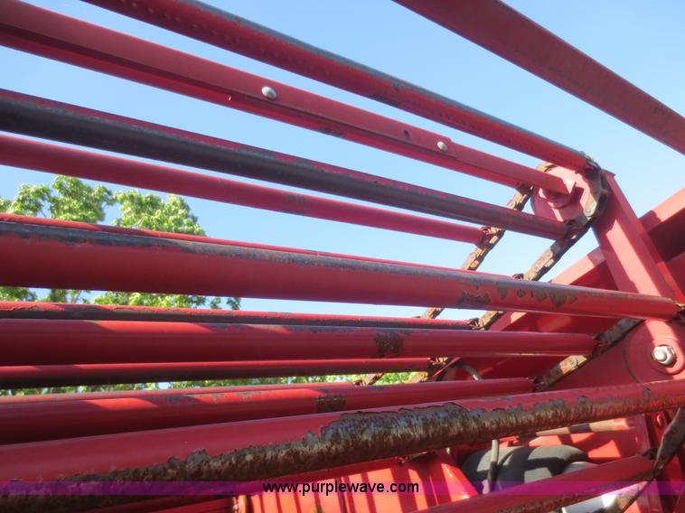 image for item F6983 1989 New Holland 848 round baler